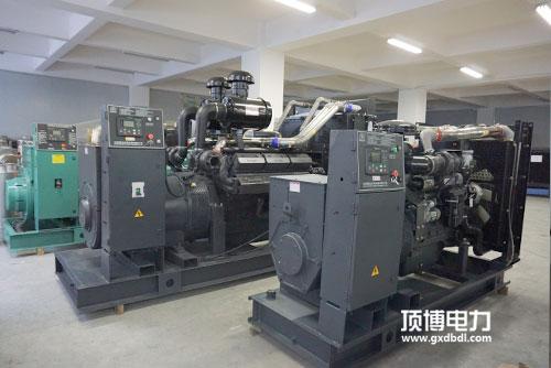 發(fā)電機(jī)組換不同品牌的機(jī)油要清洗發(fā)動機(jī)嗎？